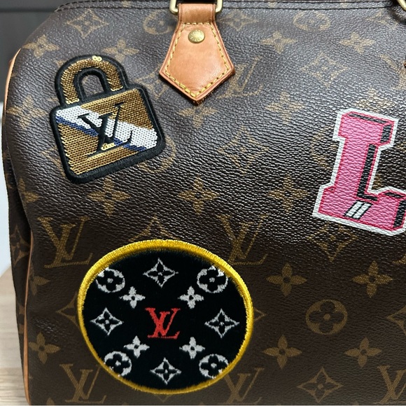 Authentic Louis Vuitton Speedy Bandouliere 30 Patches Limited Edition Bag M43989 - Picture 10 of 16
